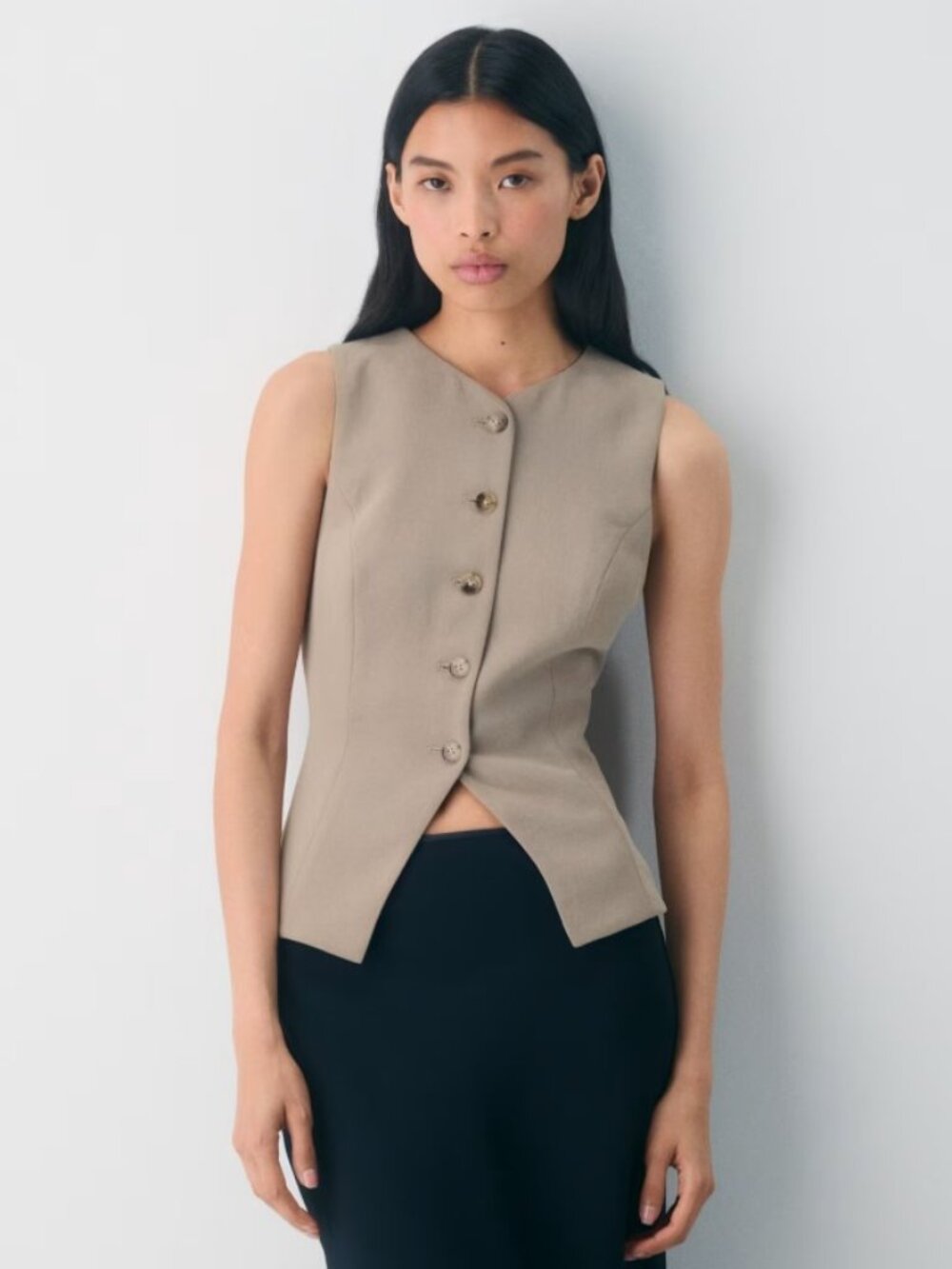 Aritzia Regal Vest - Nomad Taupe